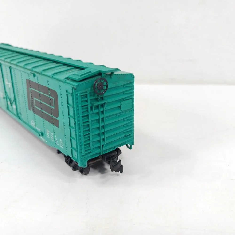 HO Scale Penn Central 50ft Sliding Door Boxcar Jade Green PC 142770 Vintage